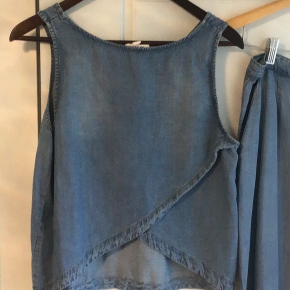 BB Dakota set, top and pants, denim look but 89%tencel and 11% linen - Picture 2 of 5